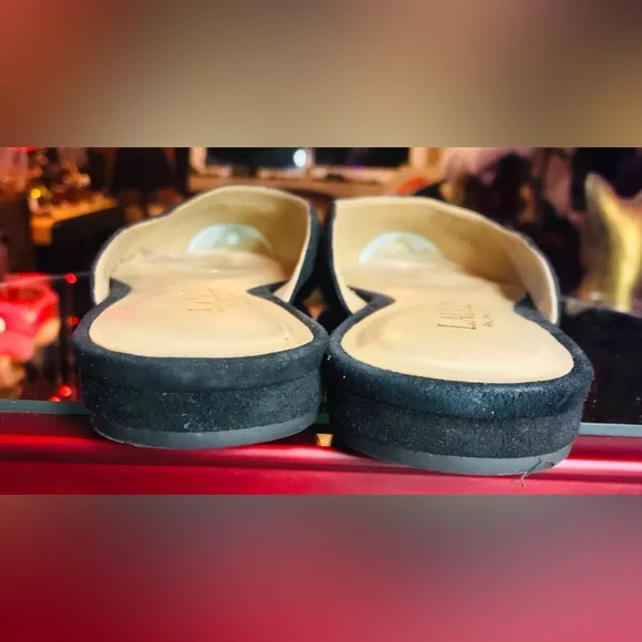 Stunning LAUREN Ralph Black Kitten Point Toe Flat Slides Fall Spirit Comes 6.5 - Picture 2 of 9